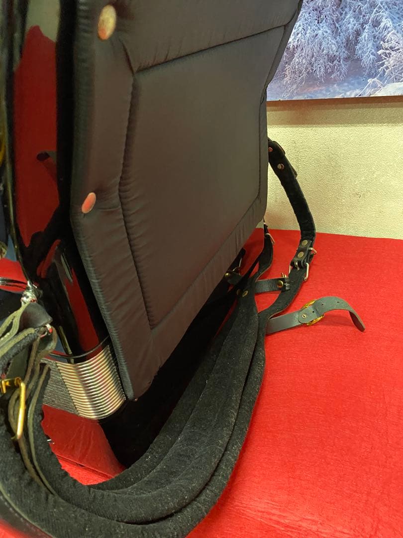 BB バロンブリーニ最高品質アコ赤蛇腹、シエルの鍵盤べースボタン使用