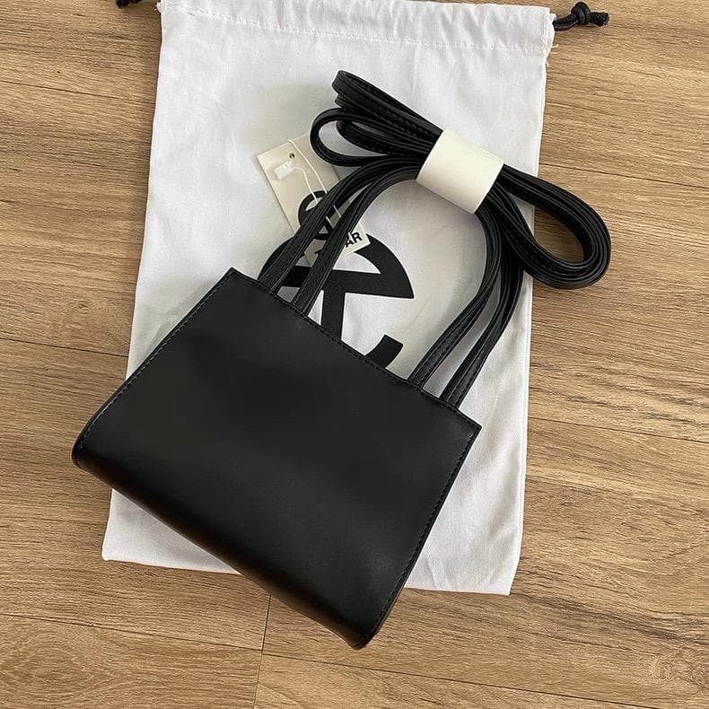 Telfar 黒 ショルダーバッグ 保存袋付きの通販はau PAY マーケット