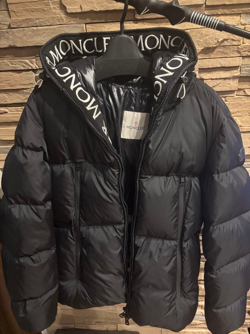 モンクレール MONTCLA（モンクラ）ダウンジャケット ブラック サイズ4 ブラック Montcla ショートダウンジャケット : ショートダウン