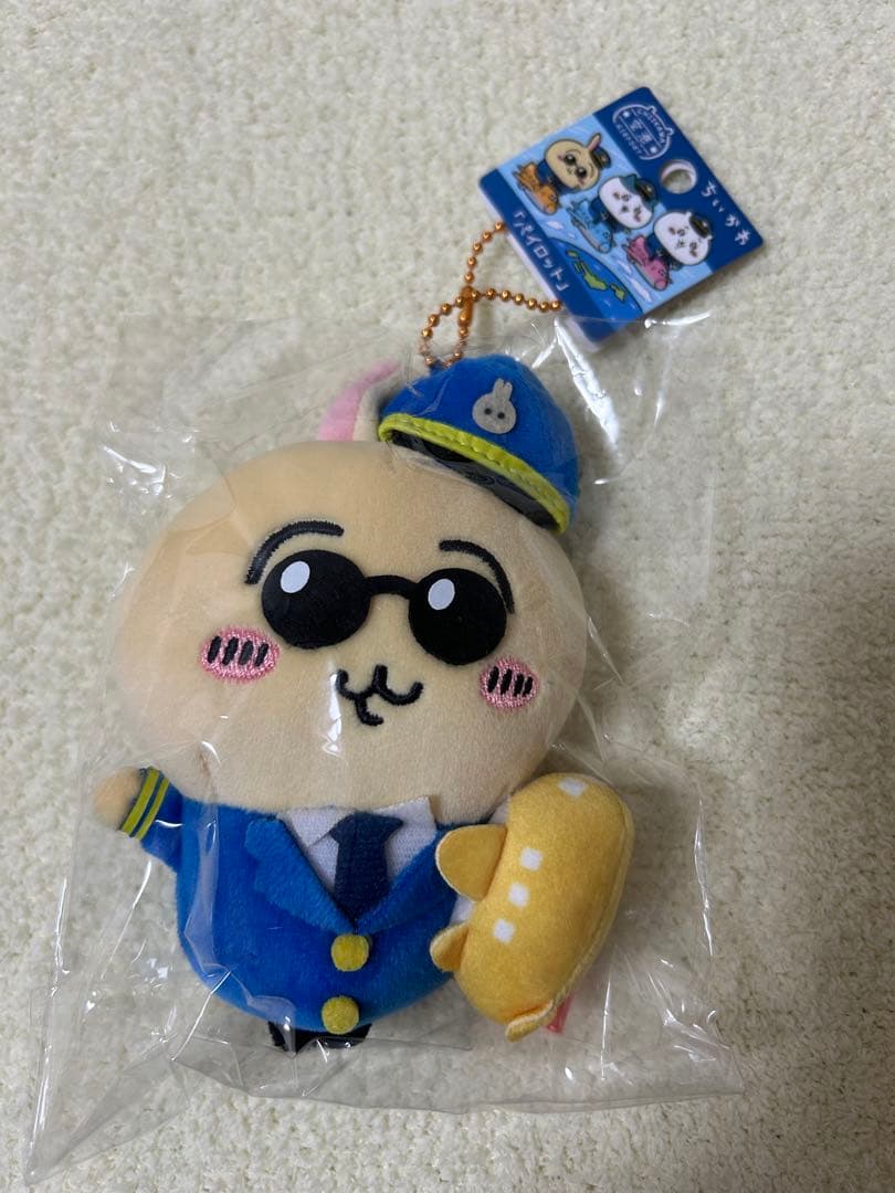 ちいかわ 空港限定マスコット パイロット うさぎ - メルカリ