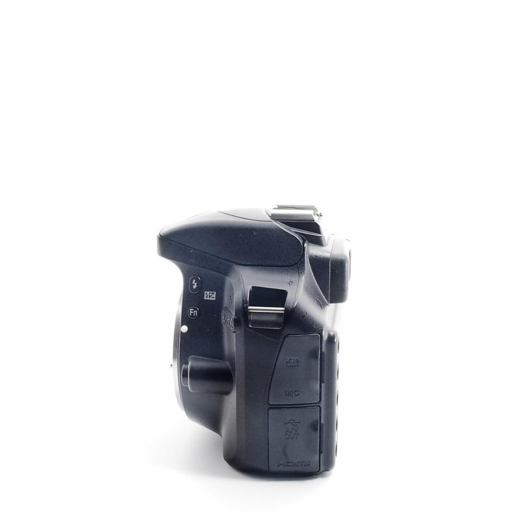 Nikon D3300✨手振れ補正付！一眼レフカメラ スマホ転送 初心者向け