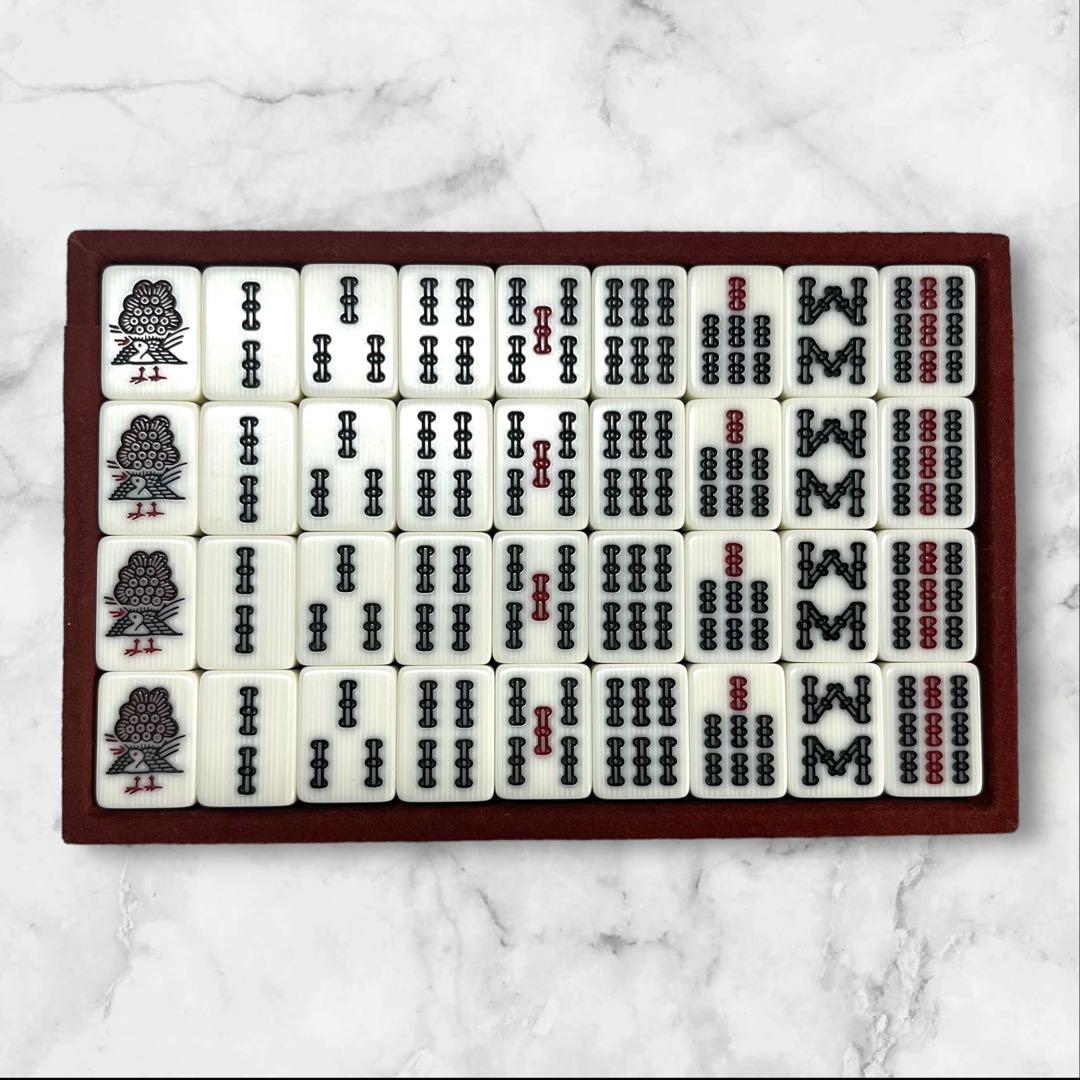 希少】 任天堂 役満 新象牙 麻雀牌 ダイヤ牌 - メルカリ