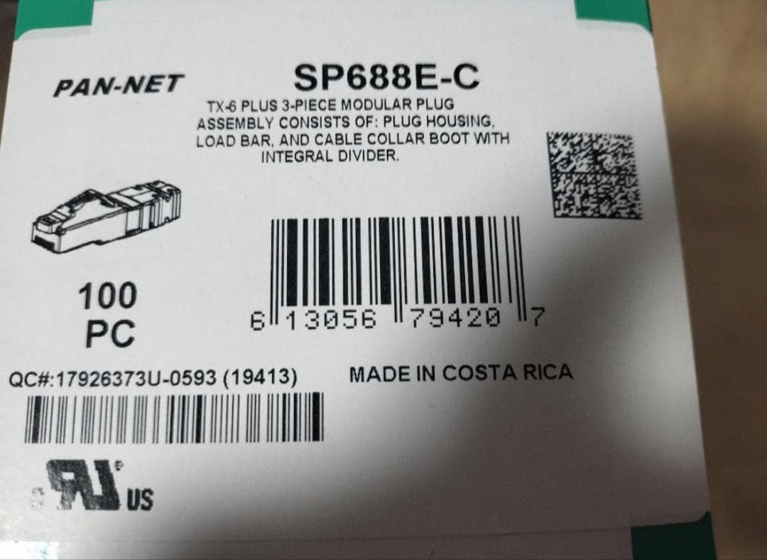 Panduit SP688E-C モジュラープラグ 100個入り SP688E-C CAT6 UTP 3ピースモジュラープラグ SP688E-C 100個入り