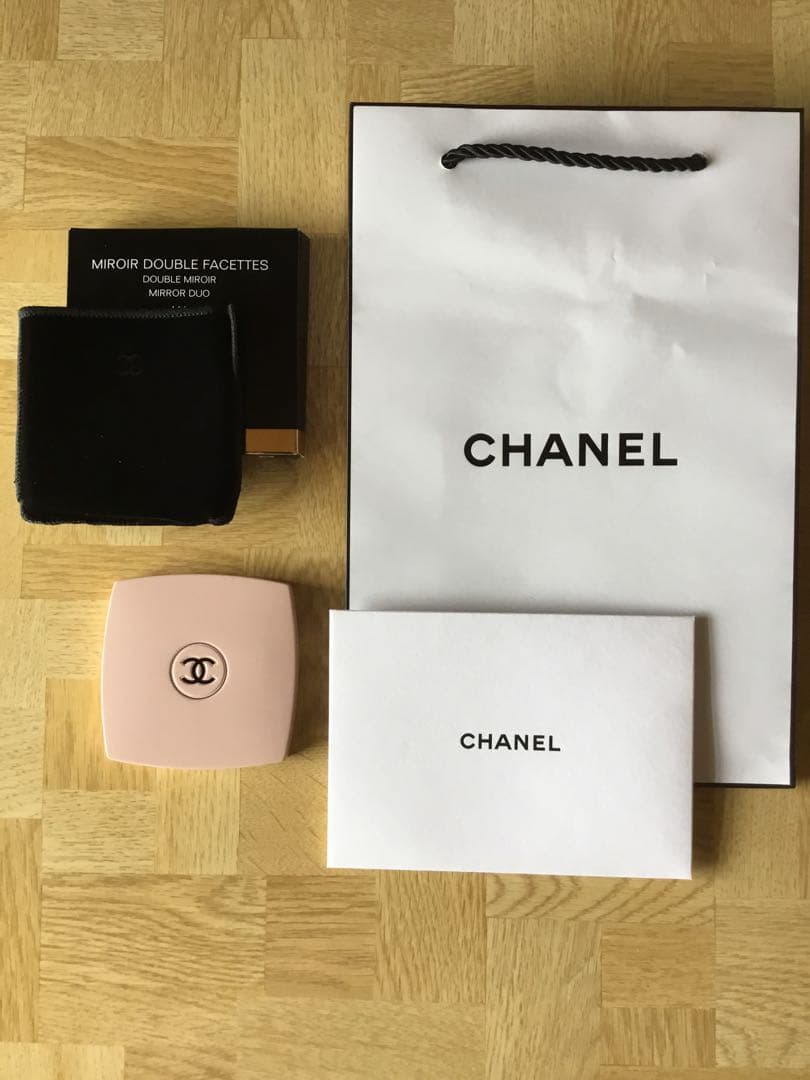 限定品　CHANNEL ミラー 111 バレリーナ　新品未使用　シャネル 限定品☆送料無料【CHANEL】カラーコード ミラー 111 バレリーナ