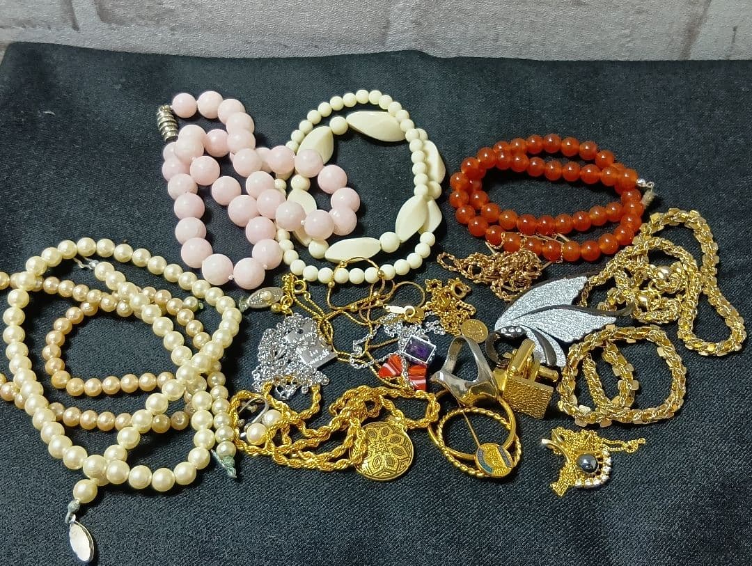 アクセサリー まとめ売り ネックレス類 他含み - メルカリ