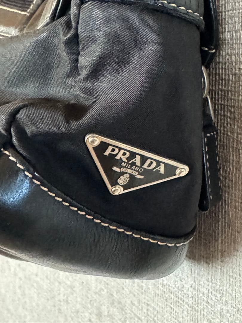 PRADA レザーナイロン ワンショルダーバッグ 黒 y2k 00s - メルカリ