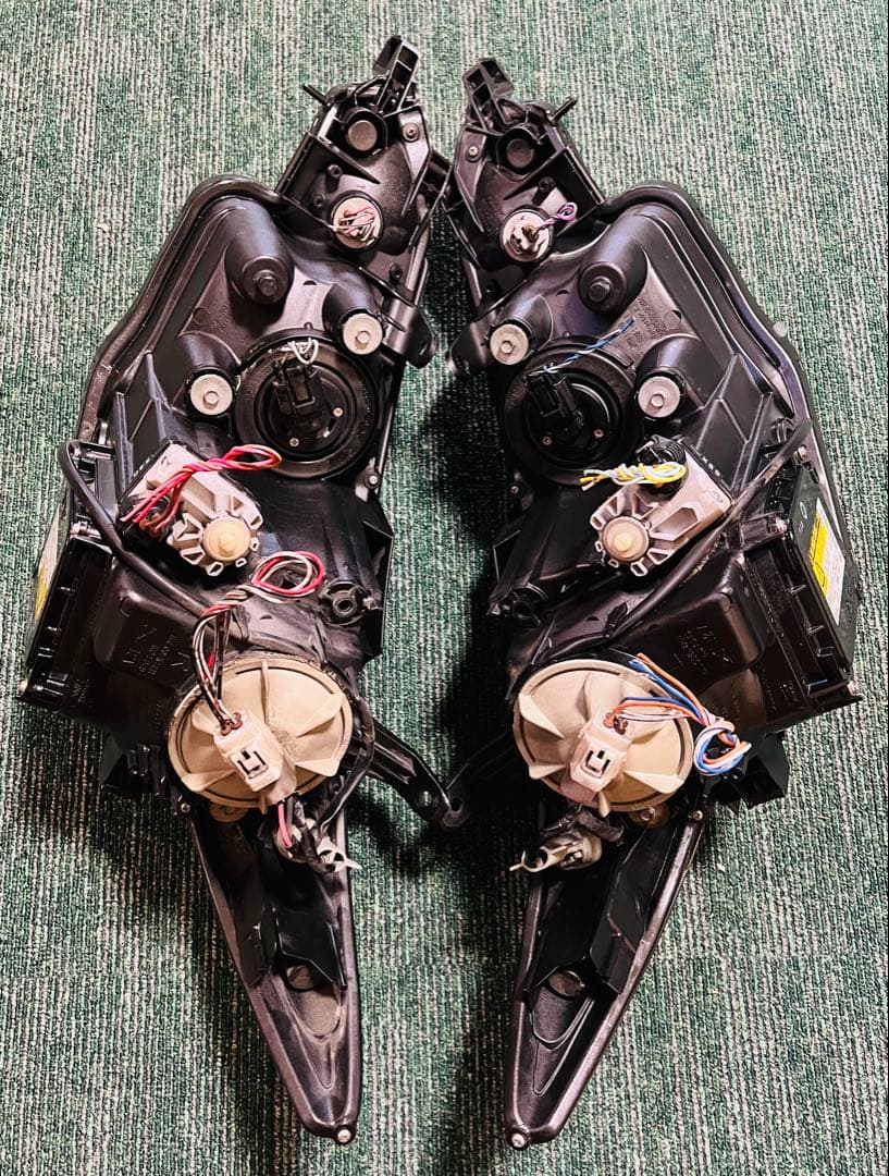 エスティマ 前期 HID 右左 ヘッドライト セット レベ付き グリーン