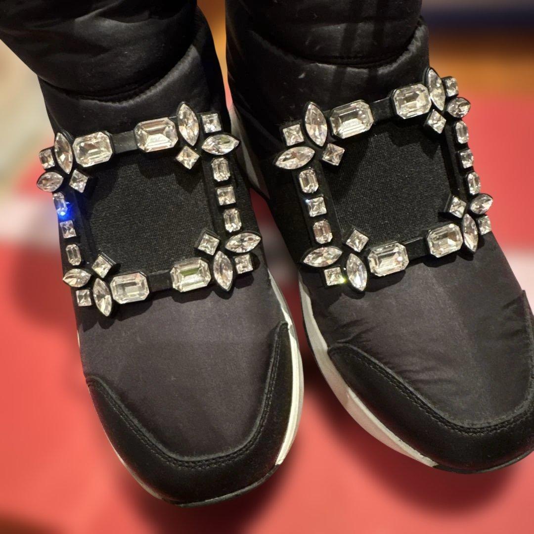 ロジェヴィヴィエ ヴィヴ ラン スノーブーツ 35 ハーフ黒