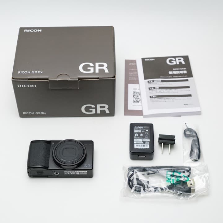 【最終値下げ•即日発送可】RICOH GRIIIx　おまけ付き RICOH GR IIIx」購入で「オリジナル PURPLEリングキャップ」を先着で