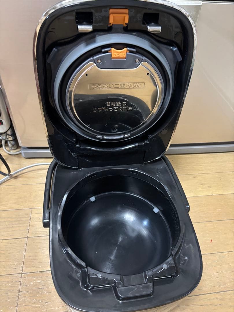 象印 炎舞炊き 圧力IH炊飯ジャーNW-JU10 -2019年製