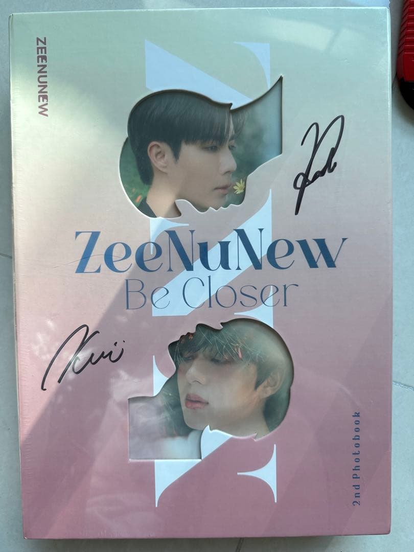 ZeeNuNew Be Closer サイン入りフォトブック 𝗭𝗘𝗘𝗡𝗨𝗡𝗘𝗪 𝟮𝗻𝗱 𝗣𝗛𝗢𝗧𝗢𝗕𝗢𝗢𝗞 