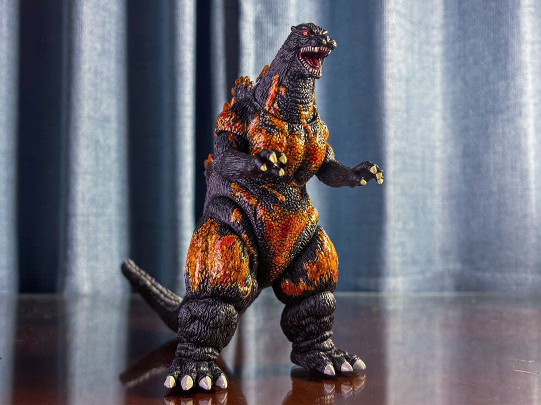 【ムービーモンスターシリーズ】バーニングゴジラ(リペイント) ムービーモンスターシリーズ ゴジラ 2017 リペイントの通販 by 紙