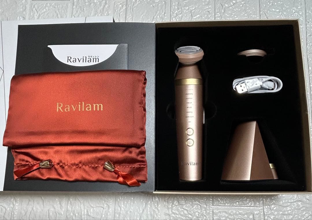 ラヴィレン フェイスケア LRJ-R01-PG 美顔器　ピンクゴールド　新品 ビューティケア Face Care+ Ravilam（ラヴィレン） ピンクゴールド LRJ