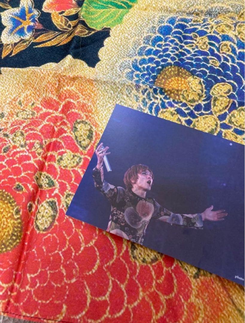 THE YELLOW MONKEY 吉井和哉 歴代ステージ衣装 クロスセット - メルカリ