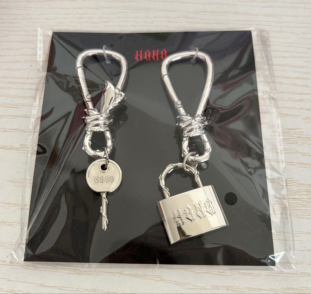 HANA / BAD LOVE カラビナセット - メルカリ