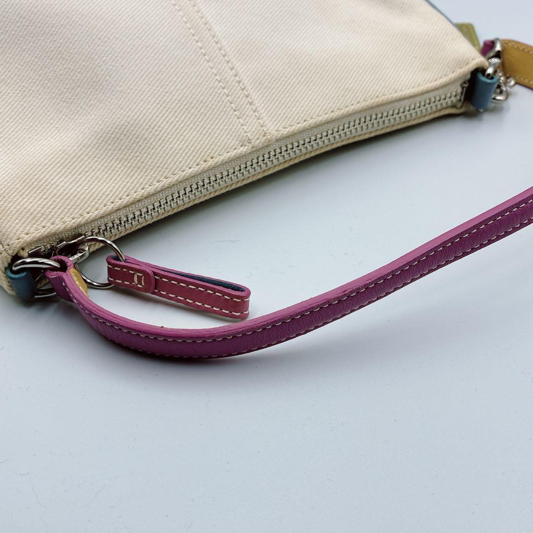 希少⭐️COACH コーチ アクセサリーポーチ 渋谷限定 フラワー