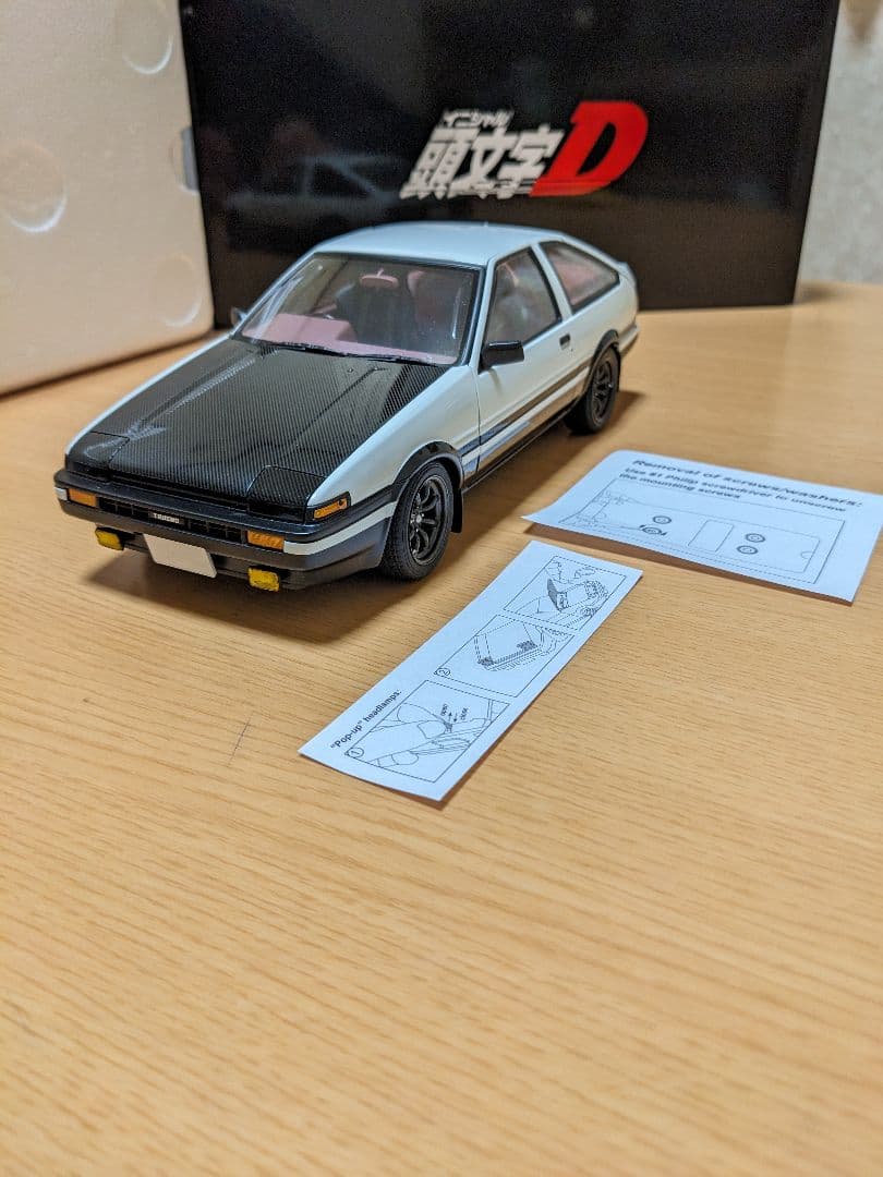 オートアート1/18　トヨタ スプリンター トレノ 頭文字D(AE86) AUTOart 1/18 トヨタ スプリンター トレノ (AE86) 「頭文字 D」 “プロジ
