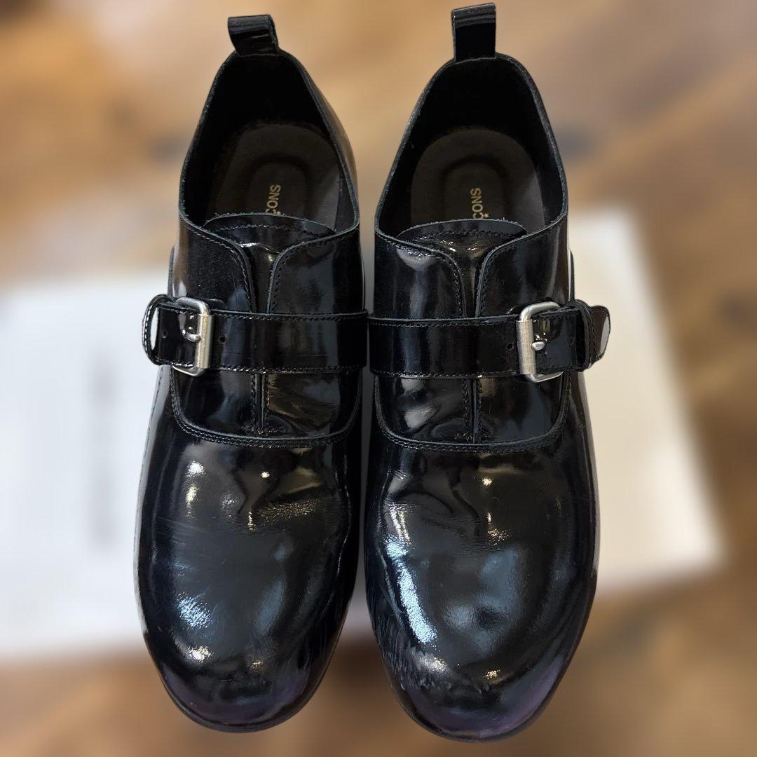 専用　コムデギャルソン シューズ ブラック コム デ ギャルソン×ホカ、オールブラックの厚底シューズが登場