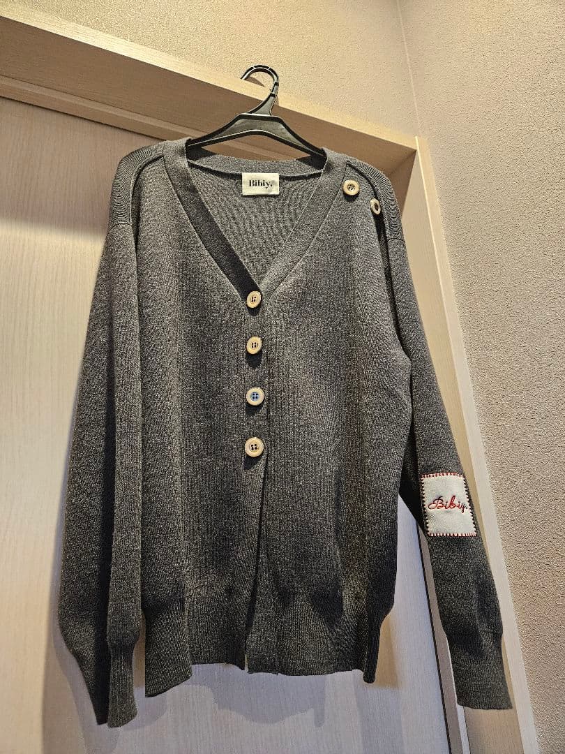 Bibiy DINER CARDIGAN ロングスリーブニットカーデ グレー - メルカリ