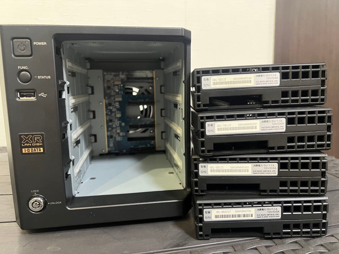I-O DATA XRシリーズ NAS 4ベイ - メルカリ
