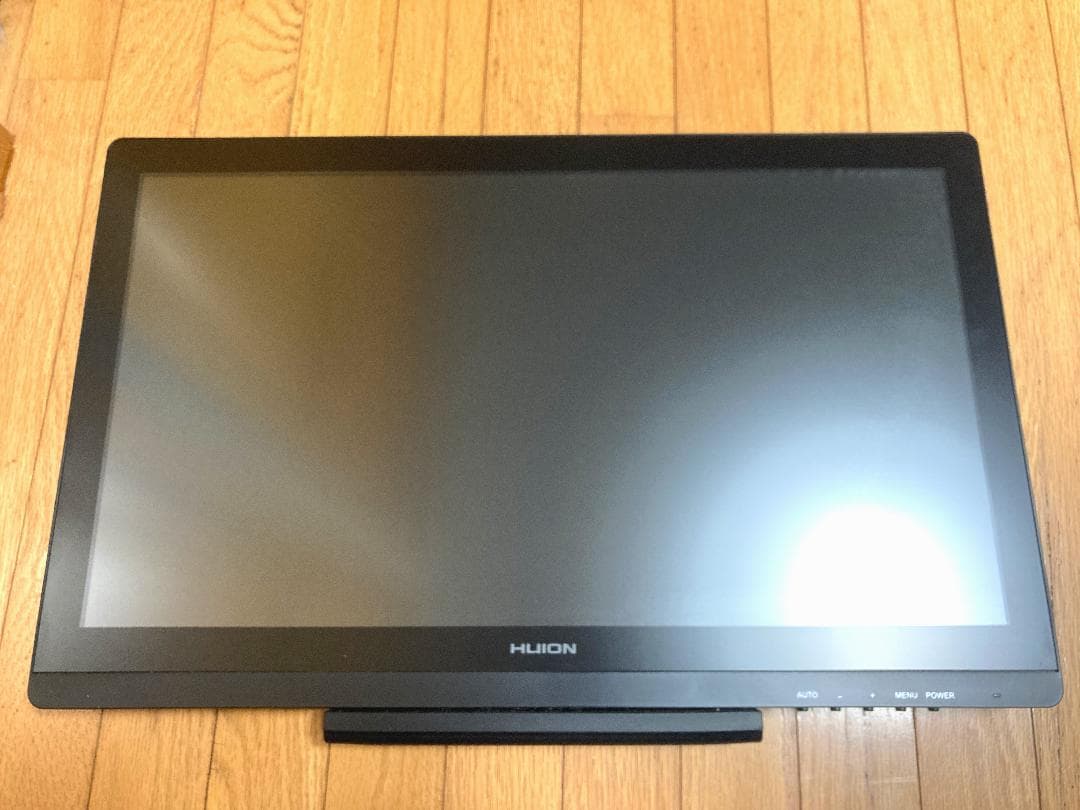 【美品】HUION KAMVAS GT-191 V2 液晶ペンタブレット 漫画家ざら先生、“格安大型液晶ペンタブレット”HUION Kamvas GT-191 V2