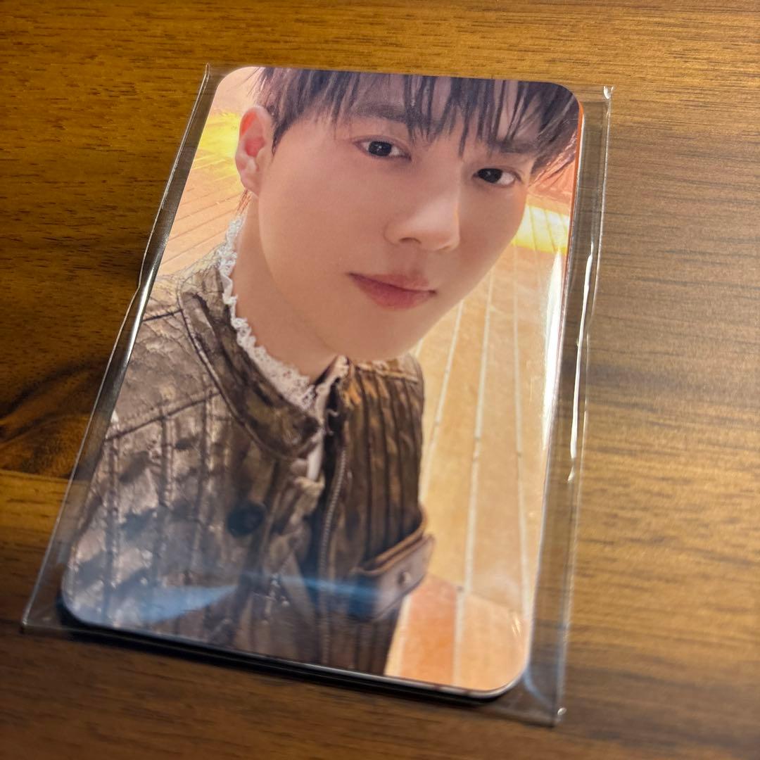 EXO The 8th Album 'REVERXE' mu-mo限定トレカ - メルカリ