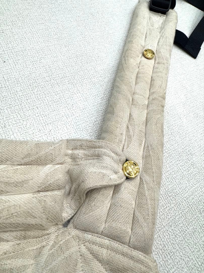 アーティポッペ 抱っこ紐 ザイガイスト アーガス・オート (リネン