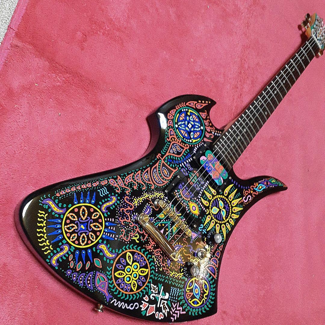 良品》サイケペイント・hideモデル。モッキンバードエレキギター