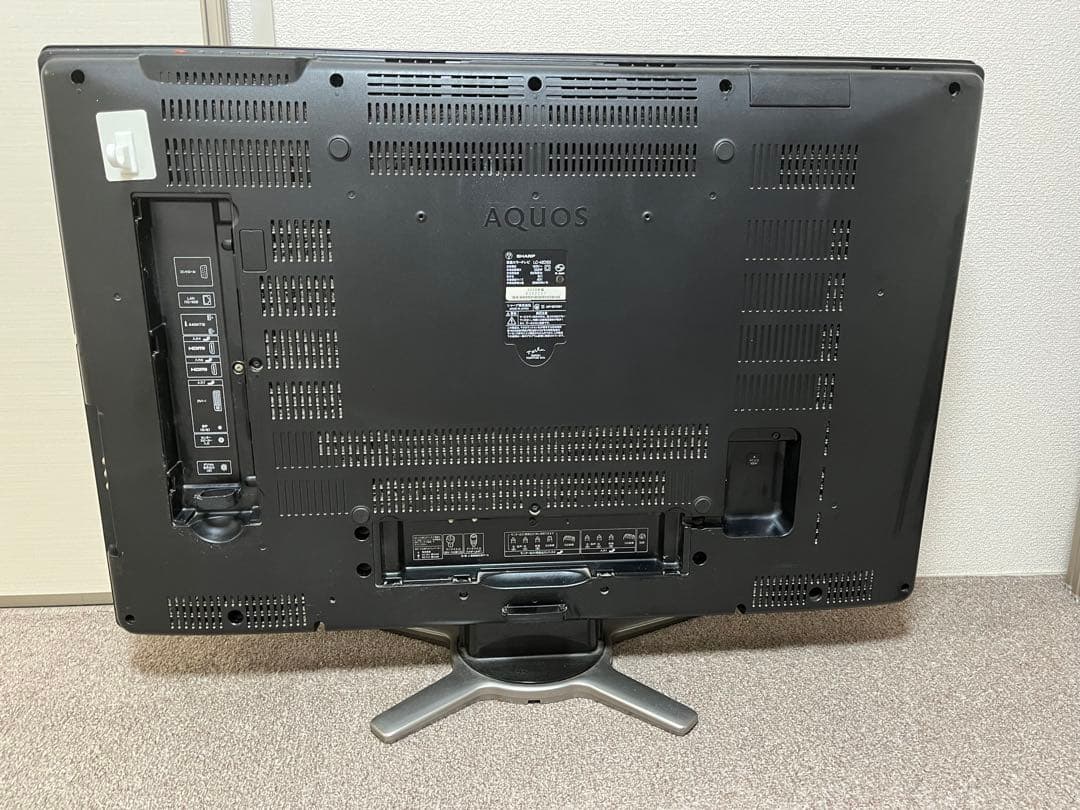 AQUOS 世界の亀山モデル 42V型テレビ - メルカリ