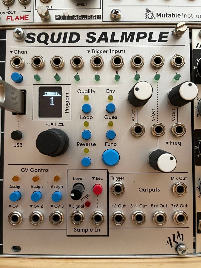 ALM Busy Circuits Squid Salmple モジュラーシンセ