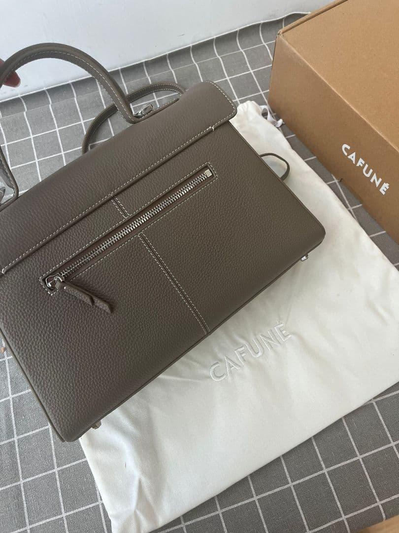 カフネ STANCE BAG (スタンスバッグ) ブラウンストーン - メルカリ