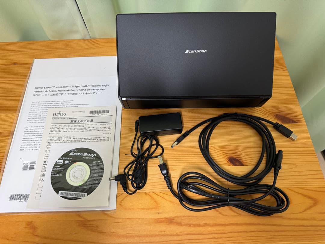 ScanSnap iX500 本体 美品／使用少／付属品・箱あり Amazon | 富士通 スキャナー ScanSnap iX500 SansanEdition (A4/両面