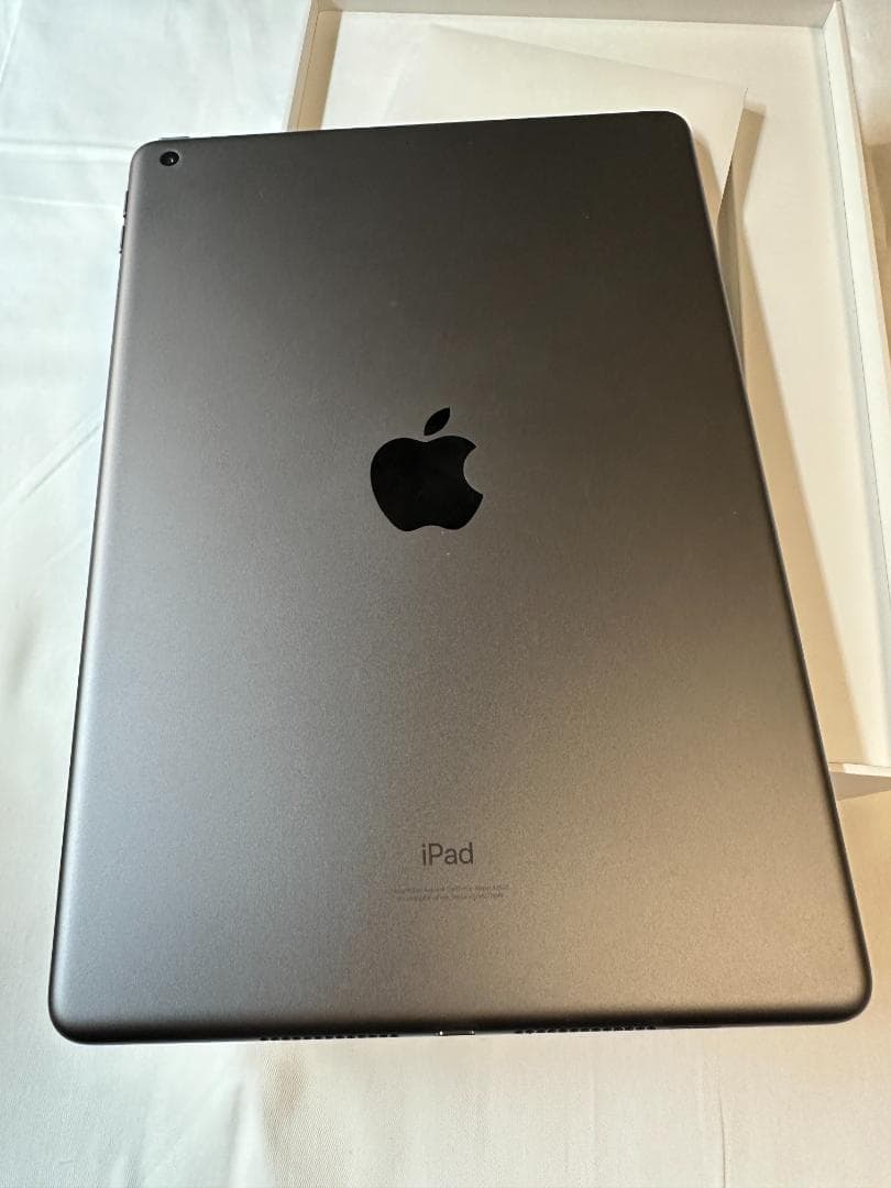 iPad 第9世代 256GB スペースグレイ 初期化、クリーニング済 | 激安
