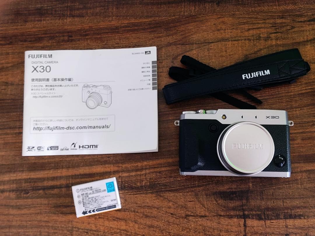 FUJIFILM X30 シルバー ※難あり - メルカリ