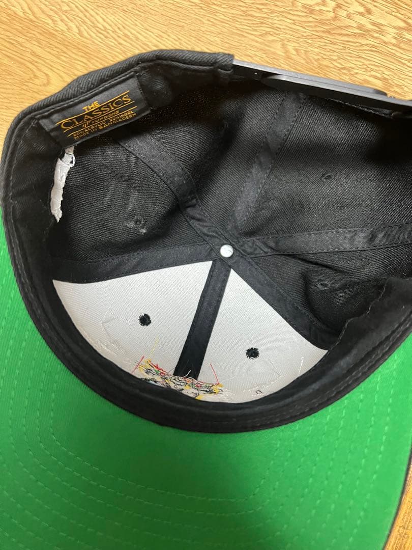 高橋海人 着用 【指タイガーちゃんキャップ】 ぶてぃっく紫歯茎 - メルカリ