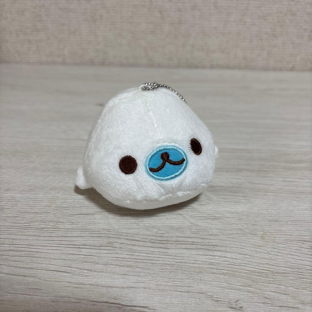 まめゴマ ボールチェーン付き ぬいぐるみ しろゴマ マスコット - メルカリ