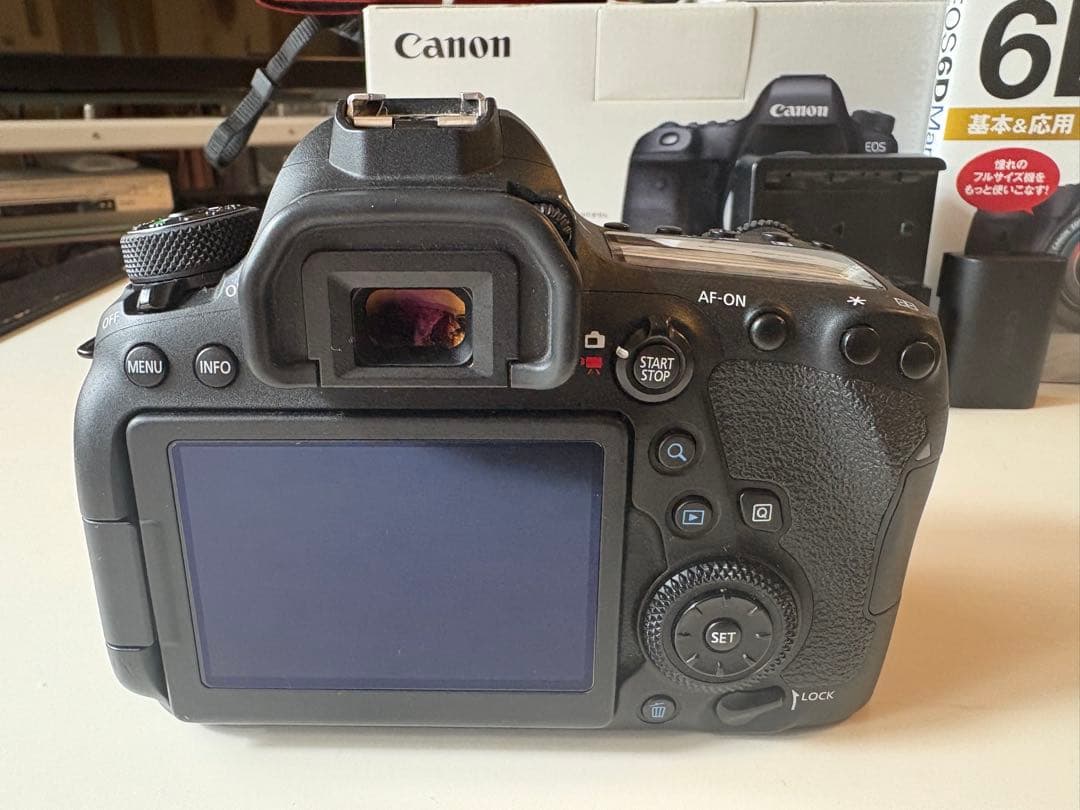 mmRj さん専用 Canon EOS 6D Mark II 本体と付属品 Amazon.com : Canon EOS 6D Mark II DSLR Camera Body - WiFi Enabled