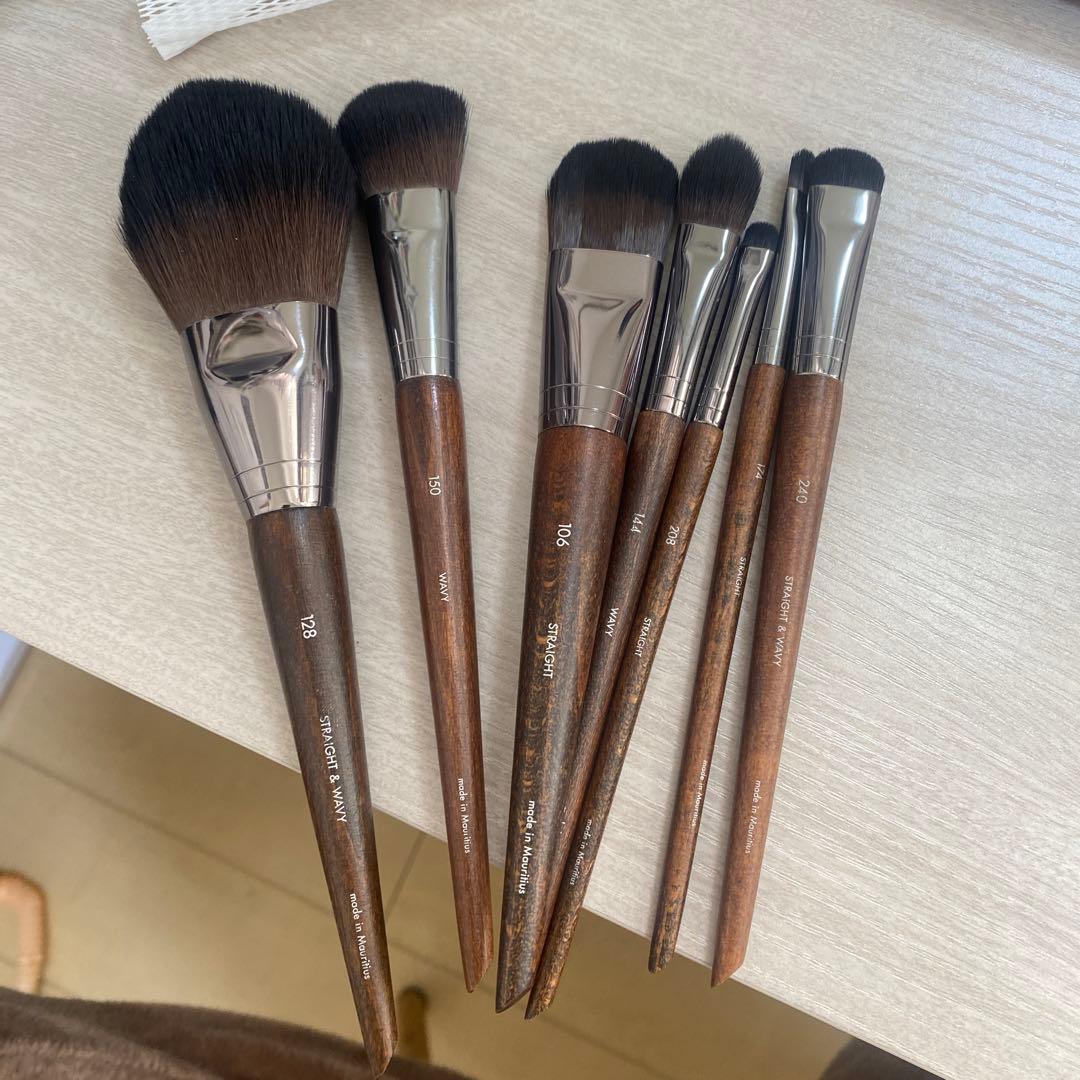 Make up forever ブラシセット 試してみた】エクスクィジット フェイス＆アイ ツールセット ホリデー