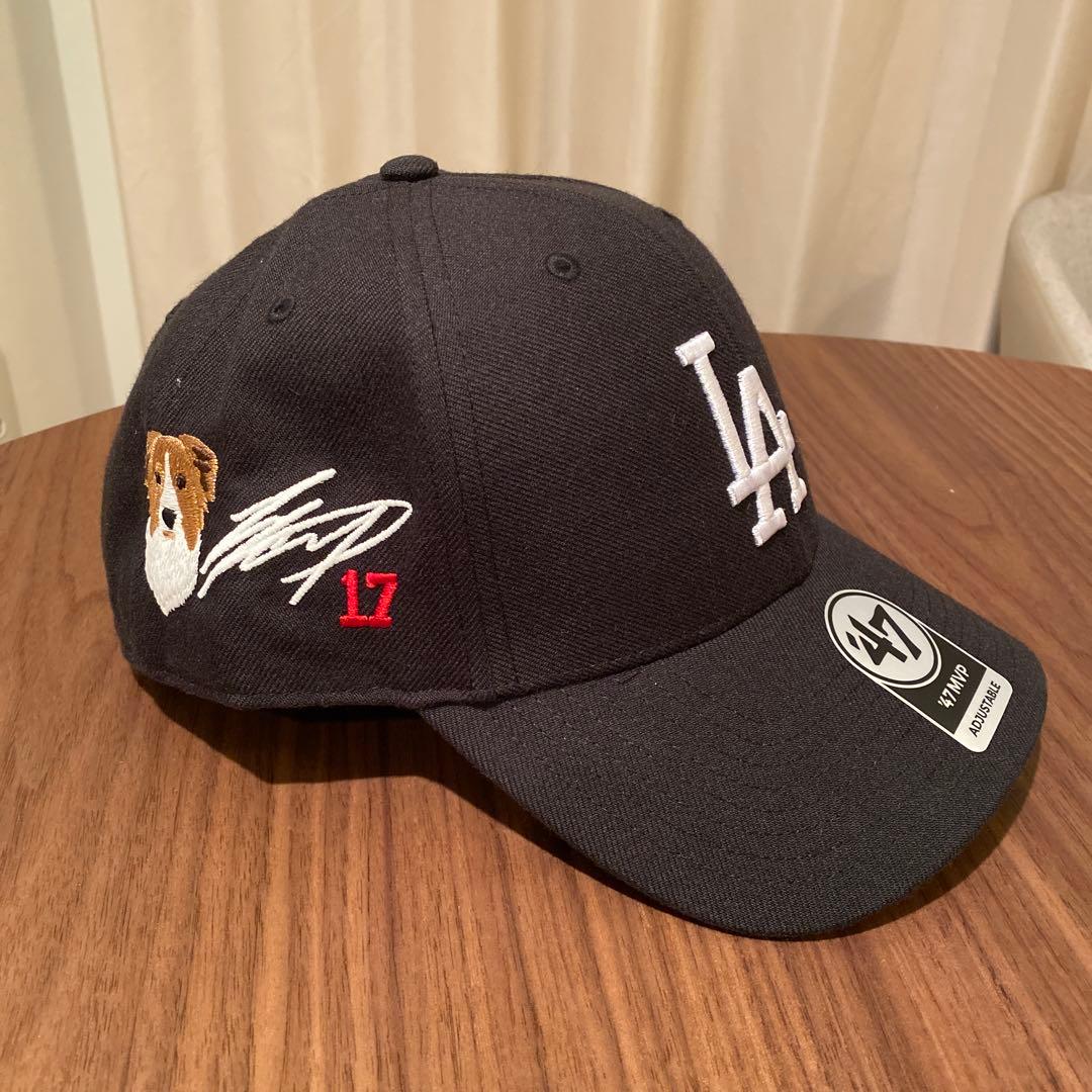 ドジャース 大谷翔平サイン入り、デコピン刺繍 - メルカリ