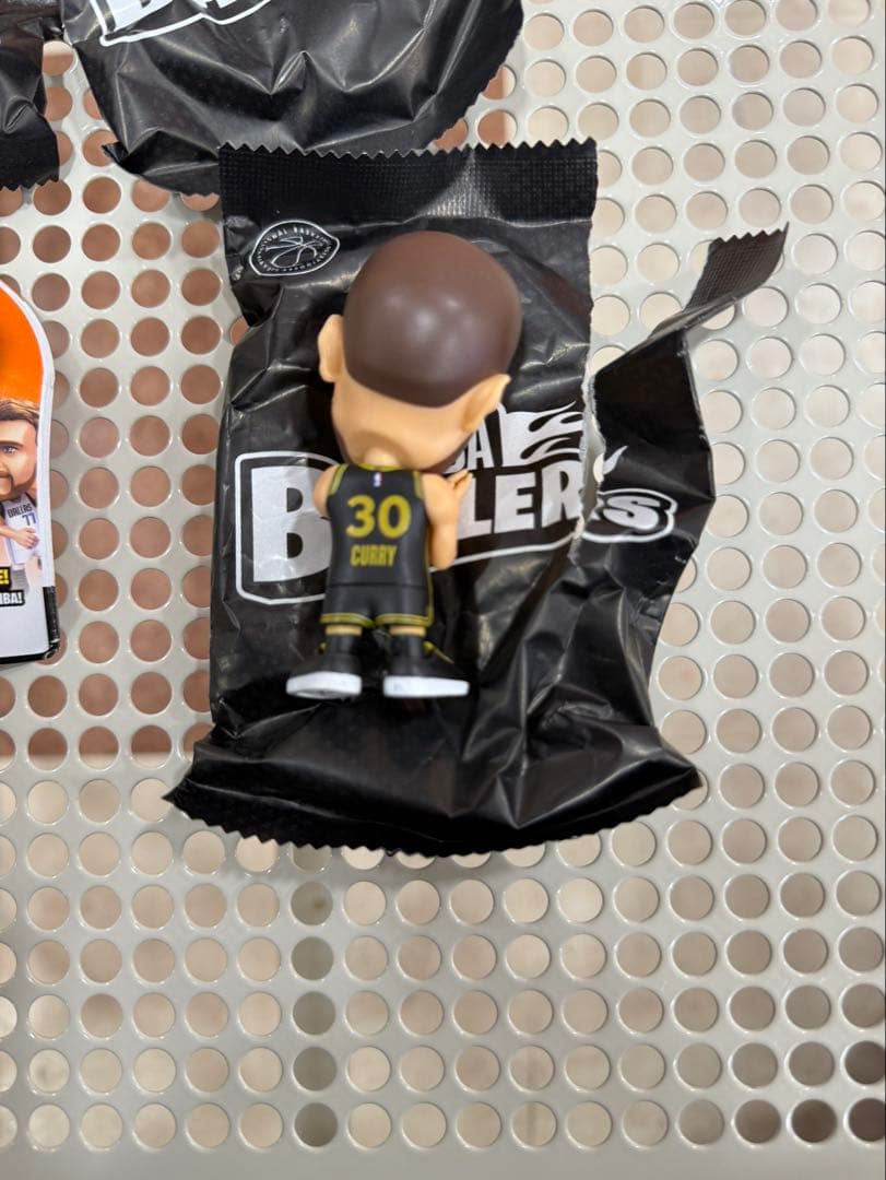ZURU 5サプライズNBA BALLERS ステフィンカリー 激レア - メルカリ