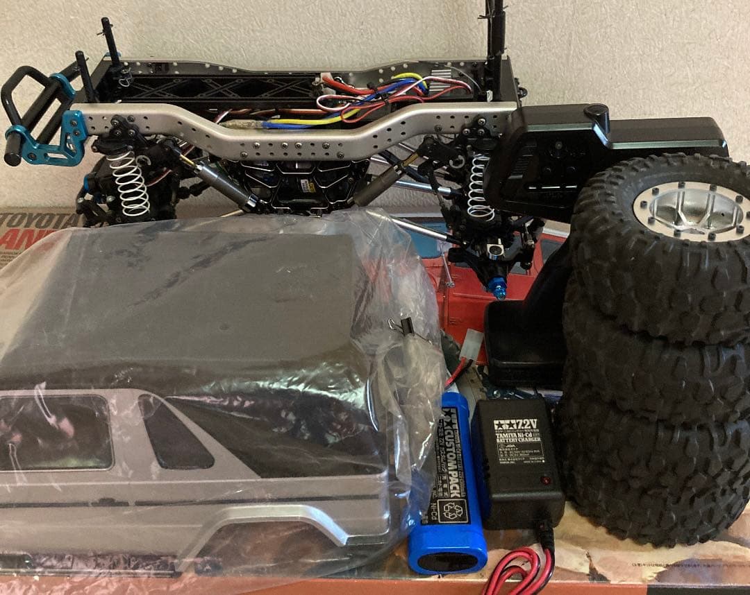 完成品】タミヤ電動RC CR-01シャーシ ベンツG320ボディセット - メルカリ