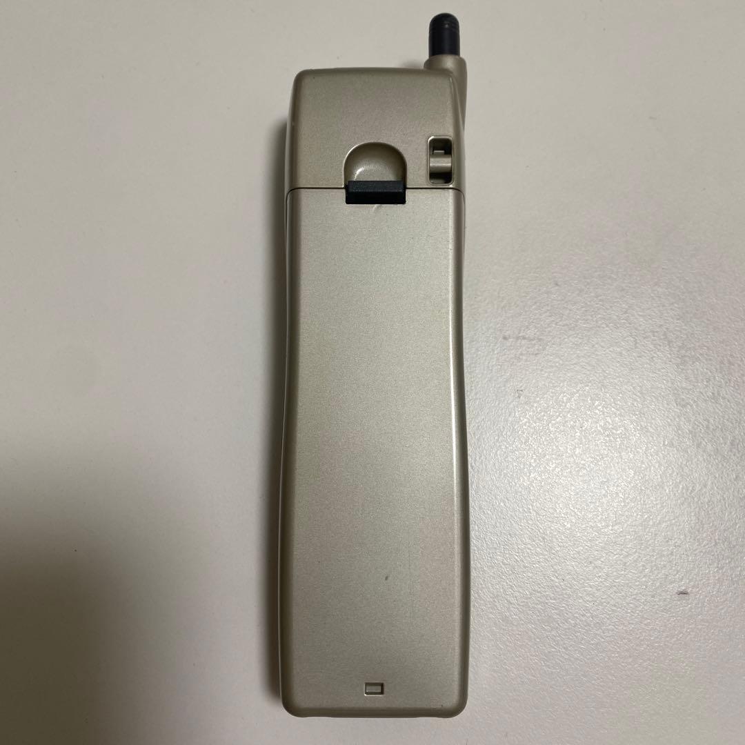 docomo P101 デジタル 携帯電話 シャンパンゴールド ドコモ - メルカリ