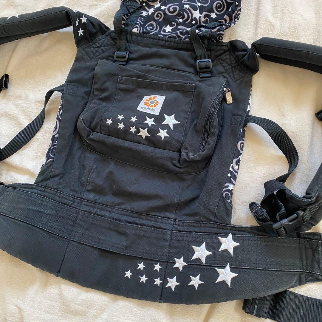 エルゴ ベビー 抱っこひも ブラック 星柄 - メルカリ