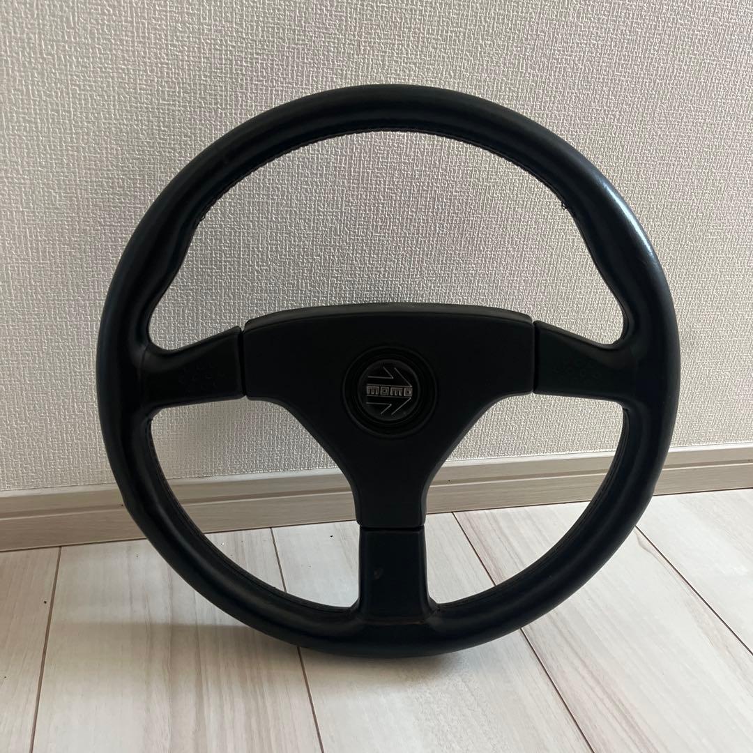 momo ステアリング レザー ブラック MOD.07 ブラックレザー （M-41)