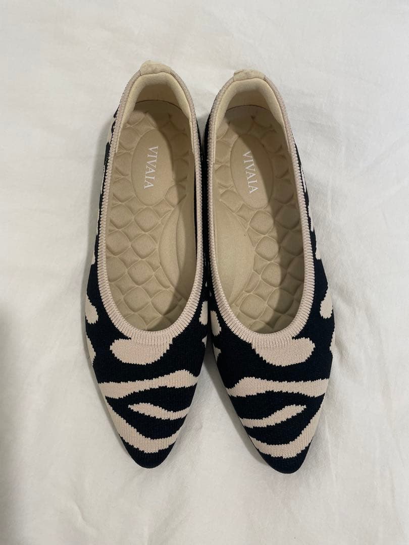 VIVAIAフラットシューズ 35.5 22.5cm ホワイトタイガー