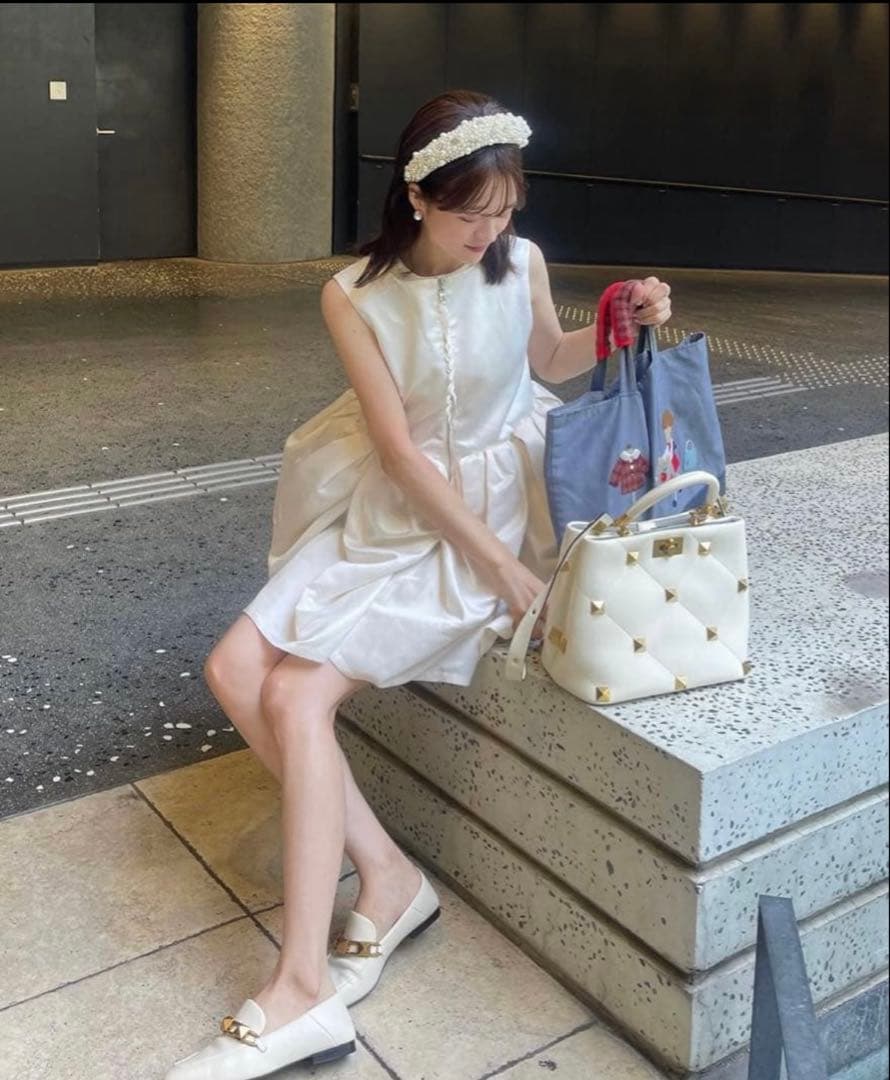 Bibiy. BIANCA DRESS アイボリー - メルカリ