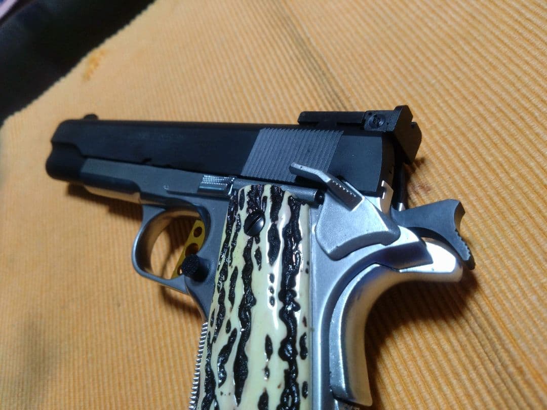 マルイ コルト ガバメントカスタム ガスガン ボマーサイト