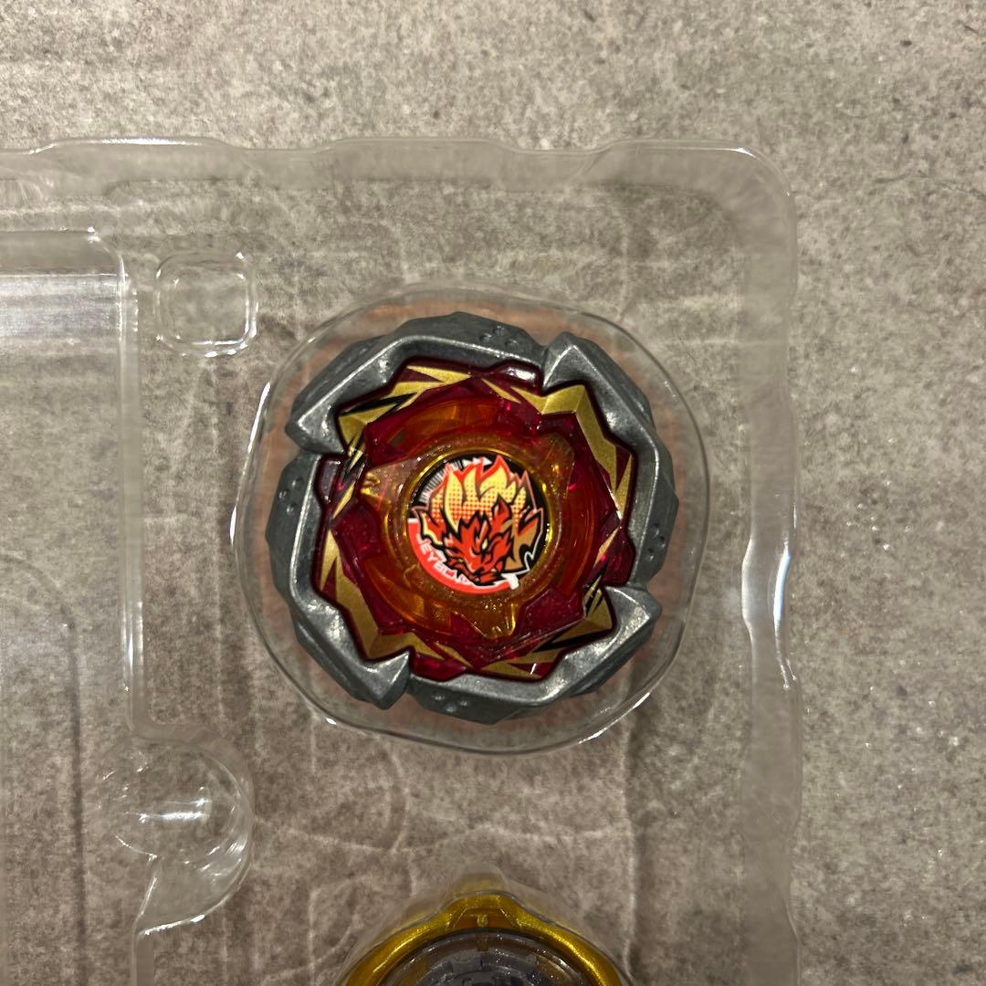 ベイブレードXエボバトル 特典 レオンファングT4-60A レッドver