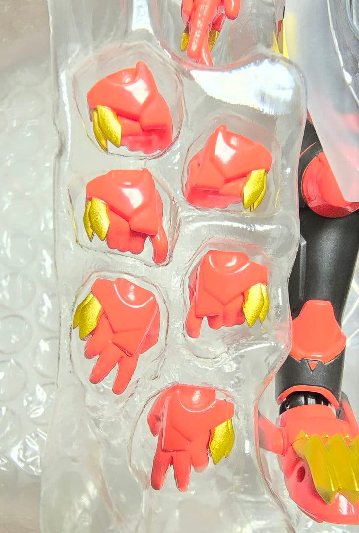 S.H.Figuarts 仮面ライダーギーツ　レーザーブーストフォーム&ジーン