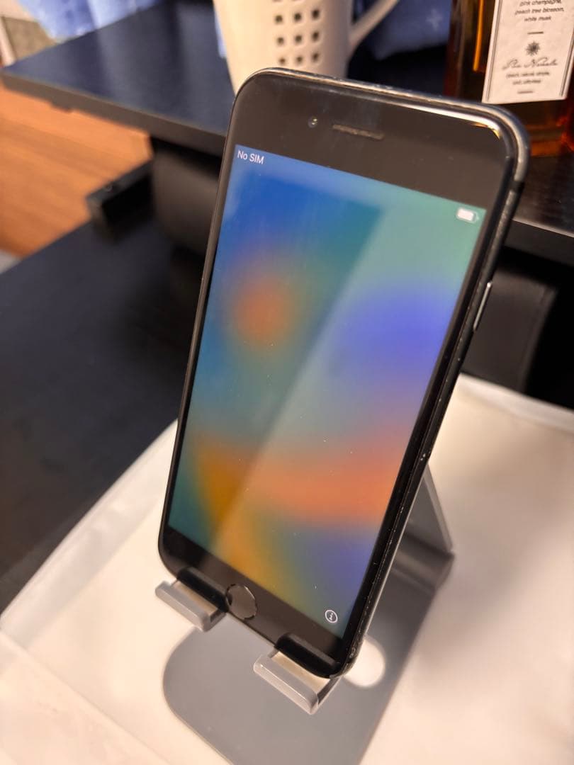 【エモい写真に】iPhone8 /64GB /SIMフリー /初期化・探すオフ済 エモい写真に】iPhone 8 64GB /SIMフリー /初期化・探すオフ済 - メルカリ